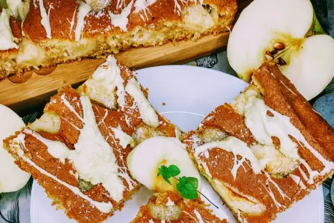Pyszne ciasto kokosowe z jabłkami przepisy, które zachwycą każdego