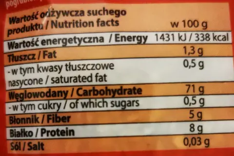 Kasza pęczak: 338 kcal w 100g. Tabela wartości odżywczych zawiera informacje o tłuszczach, węglowodanach, błonniku, białku i soli.