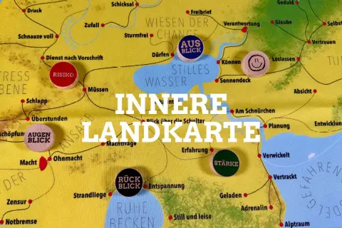 Spielerisch die eigene innere Landkarte erkunden. Mit dem Spiel "Innere Landkarte" und einer einmal Kreditkarte als Spielfigur.