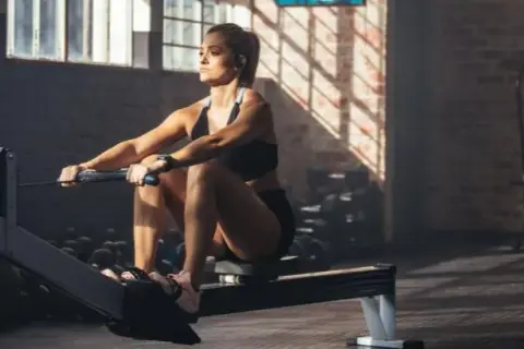 Trening interwałowy (HIIT): spalaj tłuszcz i buduj kondycję w 20 min!