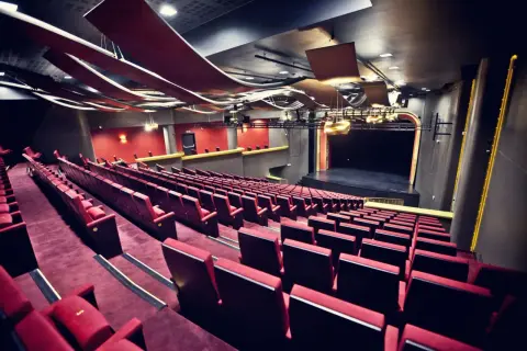 Krakowski Teatr Variété - najciekawsze spektakle i wydarzenia artystyczne
