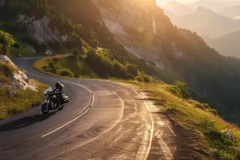 Rumunia motocyklem – najlepsze trasy na ekscytującą wyprawę