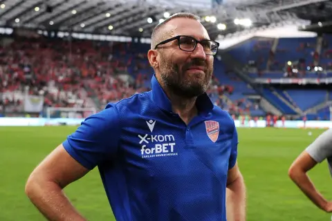 Marek Papszun zarobki: Ile naprawdę zarabia w Rakowie Częstochowa?