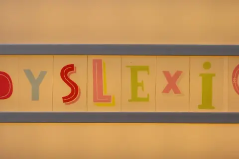 Jak wygląda badanie na dysleksję? Przewodnik krok po kroku