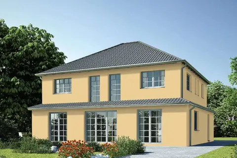 Sonnengelbe Hausfassade mit großen Fenstern, umgeben von Grün. Tolle Hausfassade Farbe Ideen für ein helles Zuhause.