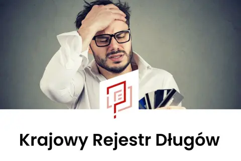 Zmartwiony mężczyzna w okularach trzyma karty kredytowe, logo KRD.