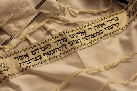 Rok w Izraelu: fascynujący kalendarz żydowski i jego znaczenie