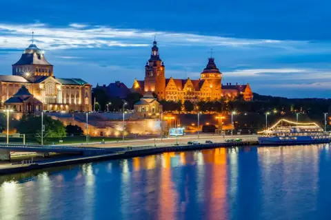Szczecin co zobaczyć? Niezapomniane atrakcje Pływającego Ogrodu