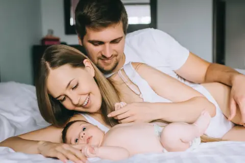 Kto wystawia zwolnienie na opiekę nad żoną po porodzie i co musisz wiedzieć