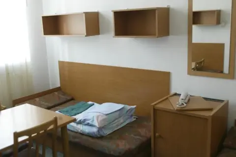 Nocleg jaki VAT: Jak uniknąć wysokich kosztów opodatkowania usług?