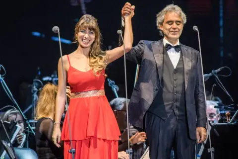 Gdzie odbył się koncert Bocellego? Odkryj miejsca i daty występów