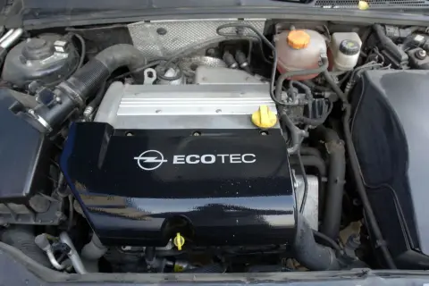 Silnik Ecotec z Opla Vectry C GTS.