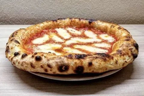 Pâte à pizza maison : la recette inratable du pro (et ses secrets)