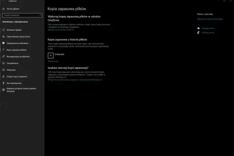 Ustawienia kopii zapasowej plików w Windows 10: tworzenie kopii w OneDrive, dodawanie dysku na historię plików lub szukanie starszych kopii.