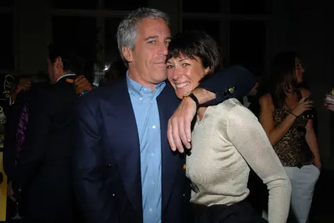 Jeffrey Epstein i Ghislaine Maxwell, znani z kontrowersyjnych powiązań.