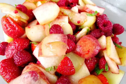 Salade de fruits d'été : la recette fraîche et facile parfaite