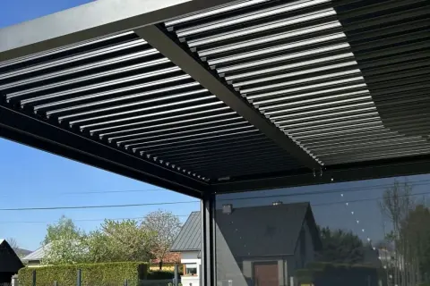 Jak zrobić pergolę aluminiową - proste kroki i niezbędne narzędzia