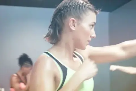 Gdzie trenować CrossFit w Łodzi? Znajdź idealny box! Ceny, porady.