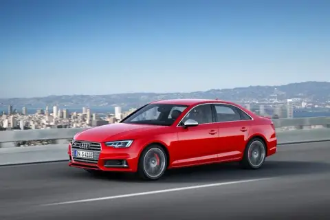 Audi S4: Sportowa wersja A4 z mocnym silnikiem i napędem quattro