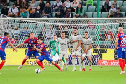 Gdzie oglądać Legia Raków w Pucharze Polski? Sprawdź transmisje