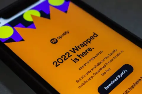 Spotify Wrapped to za mało? Sprawdź statystyki słuchania!