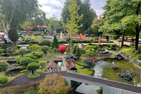 Gdzie jest Legoland w Danii? Odkryj lokalizację i dojazd do parku