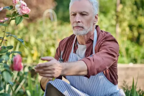 Pomysły na zajęcia z seniorami, które poprawią ich samopoczucie i radość