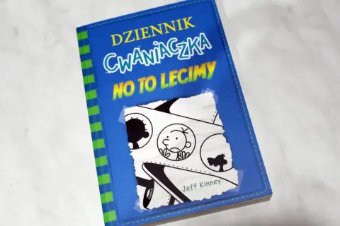 Okładka książki "Dziennik Cwaniaczka" z rysunkami Jeffa Kinneya.