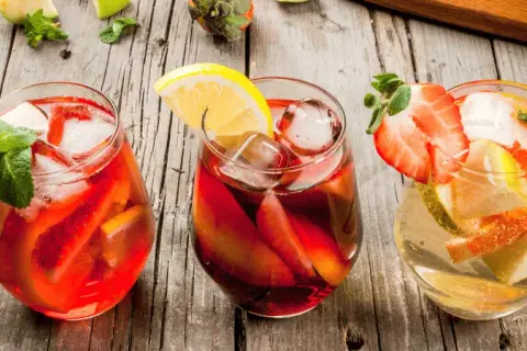 Jak przygotować kolorowy drink extravaganza – przepis na wyjątkowy smak