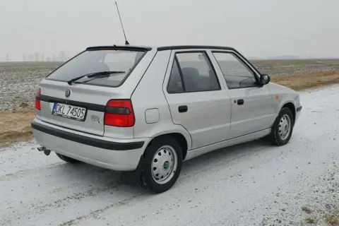 Skoda Felicia pojemność baku: 42L, zasięg, rezerwa. Sprawdź!
