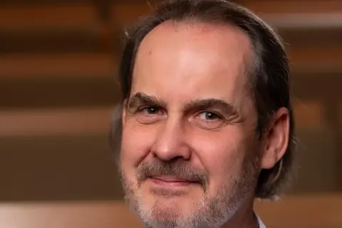 Robert Gasik gdzie przyjmuje - znajdź miejsce konsultacji medycznej