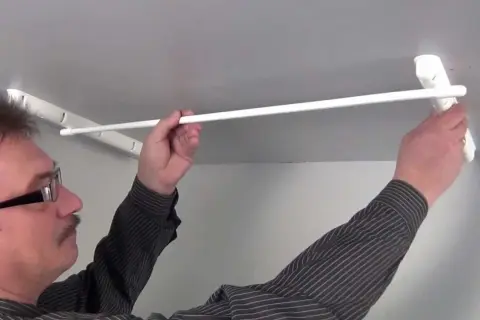 Jak zamontować suszarkę sufitową? Poradnik krok po kroku