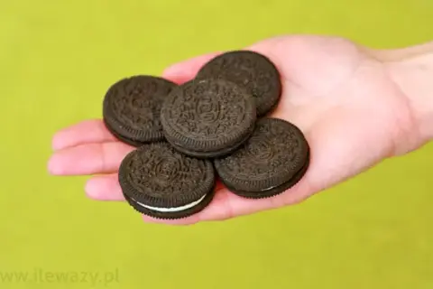 Ile kcal ma Oreo? Klasyczne vs. Milka Sensations zaskakujące różnice!