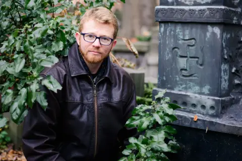 Swastyka w buddyzmie: pozytywne znaczenie i historia symbolu
