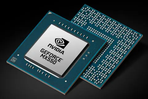 Dwa układy graficzne, jeden z napisem NVIDIA GEFORCE MX550, drugi z rzędem pinów.