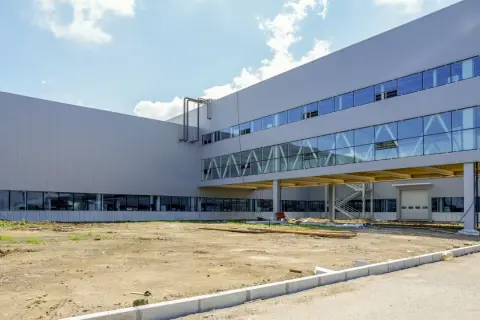 Ile kosztuje wynajem magazynu? Poznaj ceny i ukryte koszty