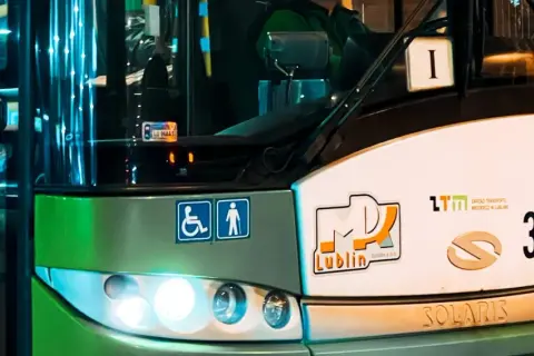 MPK Lublin: sprawdź aktualny mpk lublin bilety cennik, by podróżować po mieście. Autobus z numerem 3938.