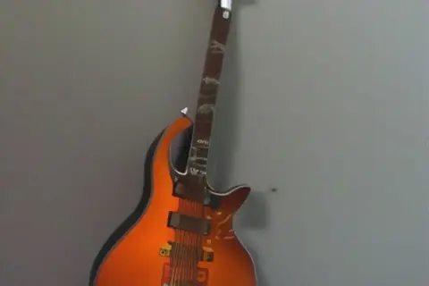 Jak zrobić gitarę z butelki po płynie - łatwy sposób na kreatywny instrument