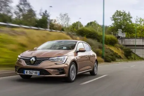 Renault Megane 3 jaki silnik wybrać, aby uniknąć kosztownych napraw?