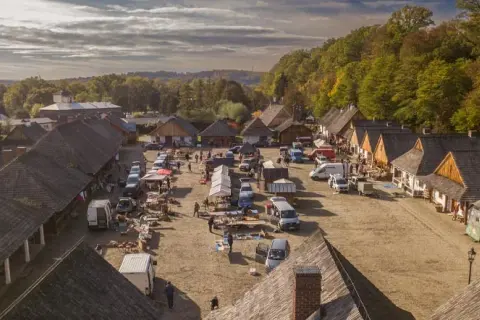 Wirtualny spacer po skansenie w Sanoku – odkryj unikalne atrakcje