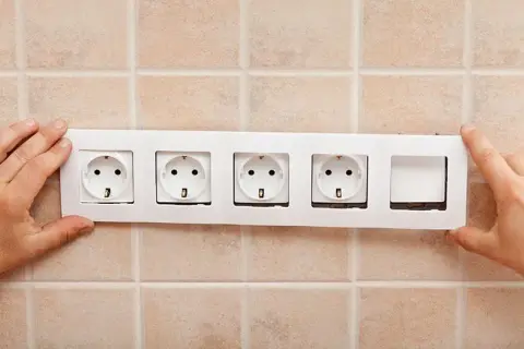 Co warto wiedzieć o wymiarach gniazdek elektrycznych przed montażem