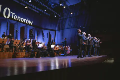 Ile trwa koncert 10 tenorów? Czas trwania z przerwą i szczegóły