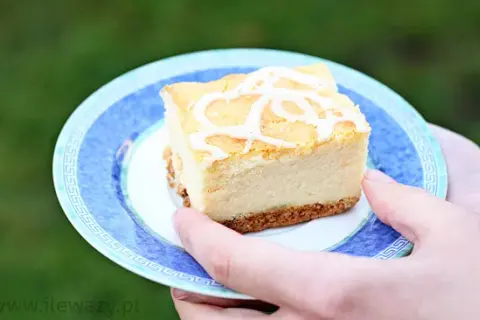 Ile waży blacha sernika? Od 2,5 do 4 kg co musisz wiedzieć?
