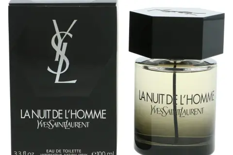 Elegancki flakon i opakowanie perfum La Nuit de l'Homme Yves Saint Laurent. Zapach dla mężczyzny, który ceni nocne przygody.