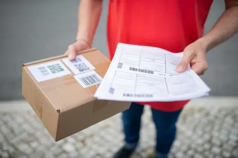Gdzie jest paczka kurier? Sprawdź, jak łatwo znaleźć swoją przesyłkę