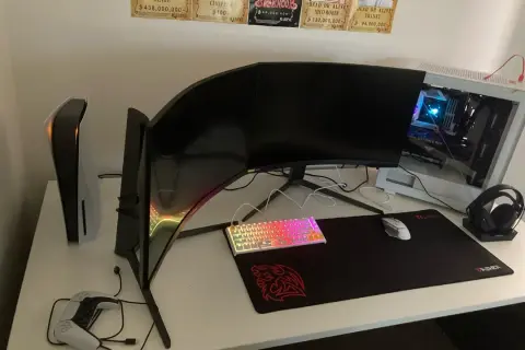 Jak podłączyć konsolę do laptopa i grać bez opóźnień