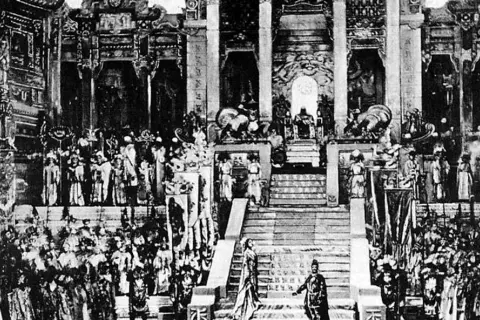 Turandot: Fabuła, Postacie i Tajemnica "Nessun Dorma"