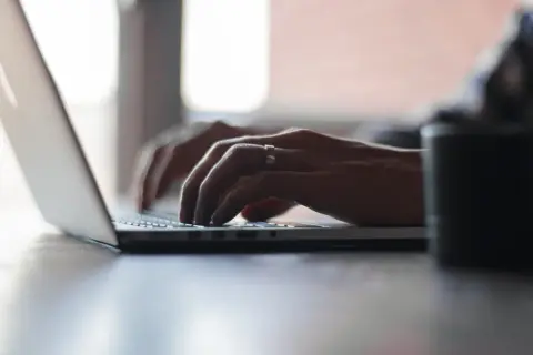 Jak otworzyć biuro kredytowe chwilówki – kluczowe informacje krok po kroku