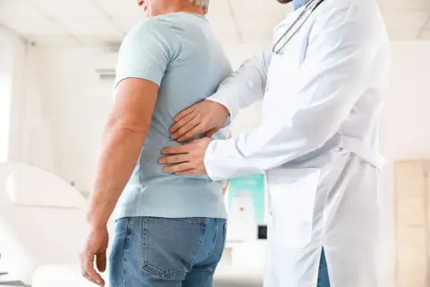 Urolog: Kiedy iść? Co leczy? Objawy, wizyta, profilaktyka po 40.
