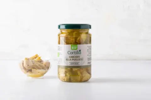 Carciofi sott'olio alla pugliese, un assaggio di Puglia in un vasetto.